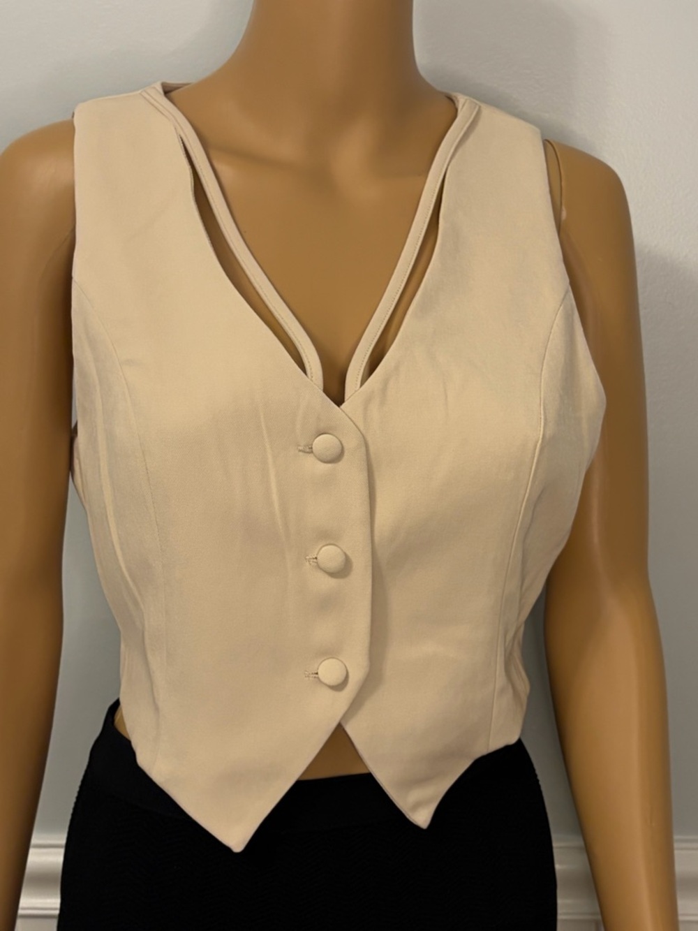 Forever 21 Beige V-Neck Button Front Vest Top - Women